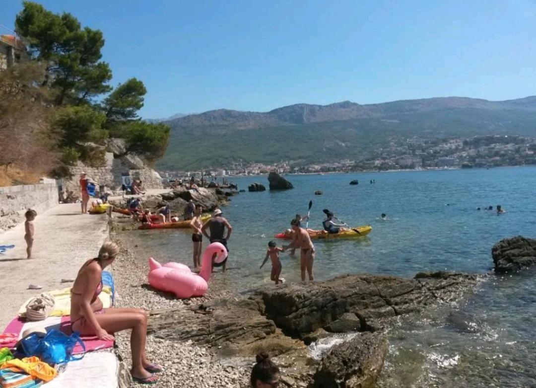 Apartment Tropic Stobrec Split Eksteriør bilde